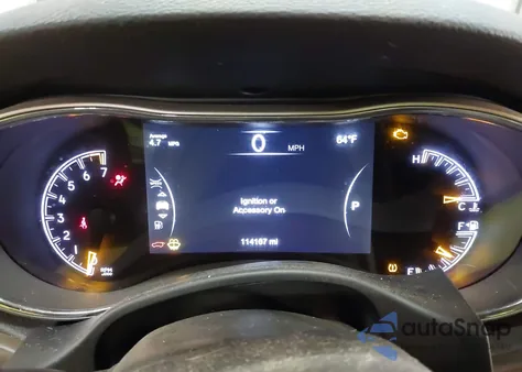 2017 Jeep Grand Cherokee Laredo 4X4 z USA, uszkodzony, nr VIN 1C4RJFAG0HC671259